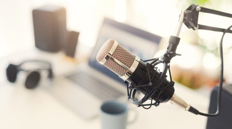 Autoatsakiklio įgarsinimas: kodėl balsas kuria pasitikėjimą?